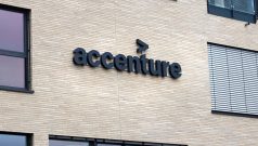 SKN | Accenture Faces Growing Questions Over AI Disruption and Slowing Organic Growth