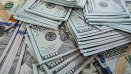 SKN | The AI Frenzy: How Big Money is Reshaping the Tech Market