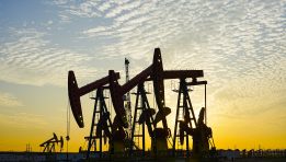 SKN | Oil Prices Surge as US–Iran Tensions Rekindle Supply Risk Concerns