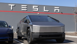 SKN | Tesla Shares Slip Ahead of Elon Musk’s China Visit With Trump Trade Delegation