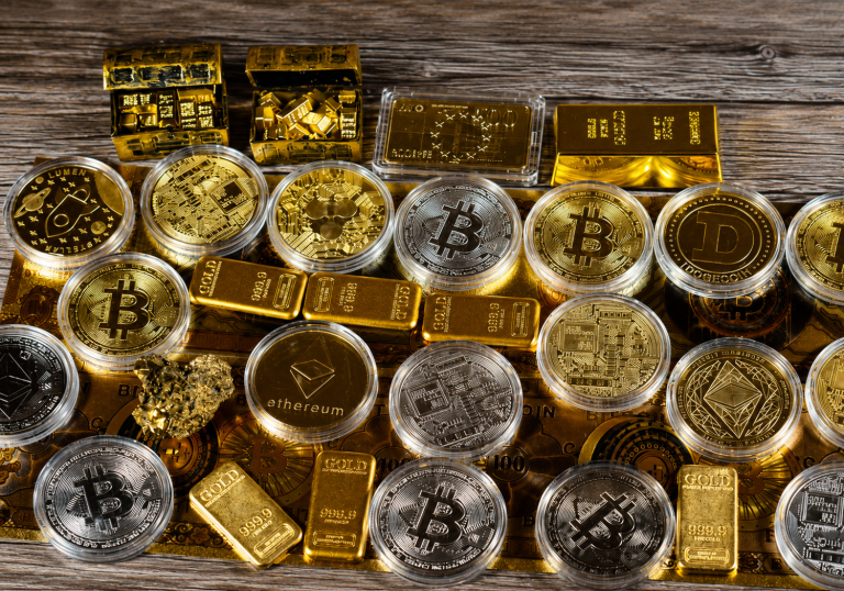 SKN | Gold, Silver and Bitcoin Slide as Traders Increase Fed Rate-Hike Bets