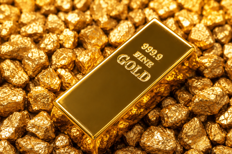 SKN | Gold Falls to Six-Month Low as Rising Rate Fears Override Inflation Hedge Appeal