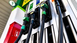SKN | How Far Could U.S. Gas Prices Fall as Oil Markets Stabilize and Iran Talks Continue?