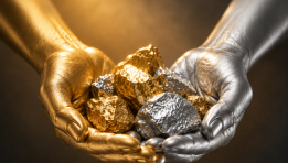 SKN | Gold and Silver Slide as Rate-Hike Fears Return — Is the Precious Metals Rally Losing Momentum?
