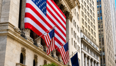 SKN | S&P 500 Slides as Global Chip Selloff Accelerates — Is the AI Trade Facing Its First Major Reset?