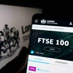 SKN | The FTSE 100’s Weekly Retraction Reveals an Institutional Tug-of-War Over Capital Realignment and Shifting Growth Premiums
