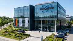 SKN | Why Is Bruker Stock Rising as Investors Bet on Scientific Instrumentation Demand?