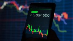 SKN | Is the S&P 500 Losing Momentum or Entering a Healthy Consolidation Phase?