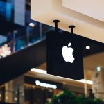 SKN | Apple Pushes More Personal AI Strategy as Tech Giants Race for Consumer Adoption