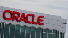 SKN | Larry Ellison Cancels $7.5 Billion Oracle Stock Sale Plan: What Does It Mean for ORCL?