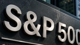 SKN | S&P 500 Rallies 1.05% Weekly to 7,489.72 as Corporate Earnings and Late-Month Buying Drive Friday Session Up 0.70%