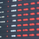 SKN | Russell 2000 Extends Weekly Gains — Is Small-Cap Outperformance Signaling a Broader Risk-On Shift?