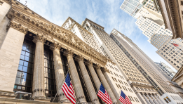 SKN | Dow Jumps 930 Points as Trump Signals Iran Deal Is Near, Oil Prices Retreat