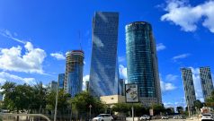 SKN | Tel Aviv Stock Exchange Mixed as TA-35 Leads While Broader Market Shows Diverging Trends