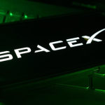 SKN | SpaceX’s Retail Investment Boom Meets Its First Major Valuation Test