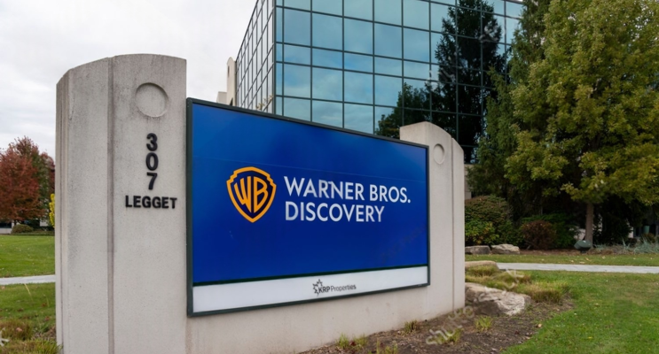 SKN | Warner Bros. Discovery Faces Critical Transition as Investors Weigh Streaming Growth Against Earnings Pressure