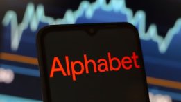SKN | Alphabet’s Q2 Earnings Face AI Spotlight as Investors Test the Next Phase of Big Tech Growth