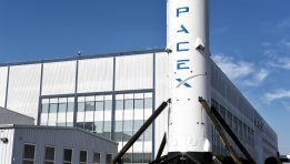 SKN | Space Drama: SpaceX Plummets Below IPO Price While Jeff Bezos Charges Ahead with Billions