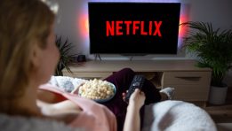 SKN | Is Netflix Preparing a New Growth Strategy Ahead of Its July Earnings Report?