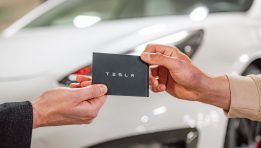 SKN | Google and Tesla Earnings Put AI Growth and EV Demand Under Investor Spotlight