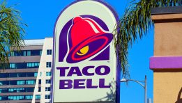 SKN | Could Taco Bell’s Lettuce Removal Impact Consumer Confidence? Food Safety Concerns Come Into Focus