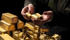 SKN | Gold Futures Gain 0.36% Over Five Sessions as December Contract Holds Above $4,400