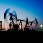 SKN | Oil Climbs as Escalating U.S.-Iran Conflict Raises Fears Over Strait of Hormuz and Red Sea Supply Routes