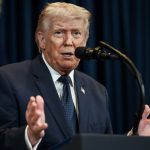 SKN | Trump’s Truth Social Stock Posts Spark Market Transparency Questions After Reported Share Purchases