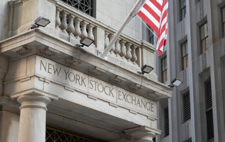 SKN | Coinbase, Micron, Nebius Lead Midday Movers as Earnings, AI Optimism, and M&A Activity Drive U.S. Stocks