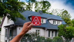 SKN | Airbnb Doubles Down on AI Investment as Strong Earnings Fuel Share Price Rally