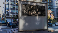 SKN | Blackstone-Backed Safe Harbor Nears $1.5 Billion MarineMax Acquisition