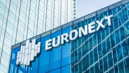 SKN | European Markets Trade Mixed as Regional Stocks Hold Near Recent Highs