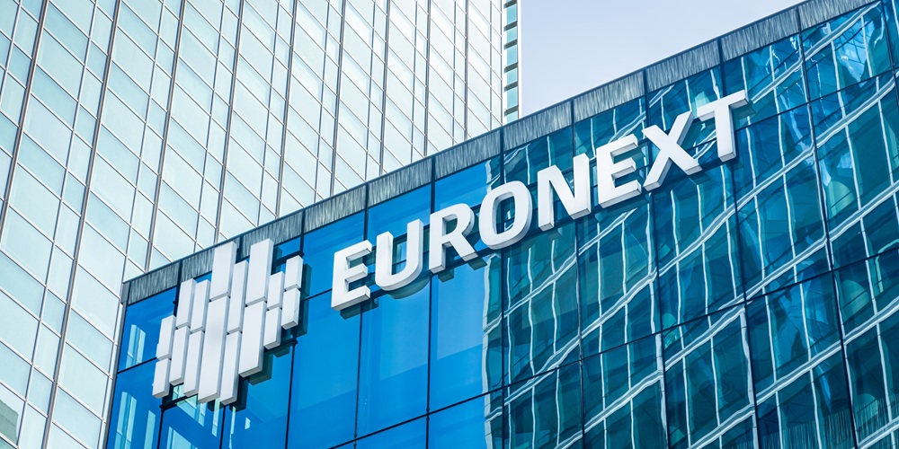 SKN | European Markets Trade Mixed as Regional Stocks Hold Near Recent Highs