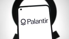 SKN | Could Palantir Stock Crash 99%? Michael Burry Raises a Stark Valuation Warning