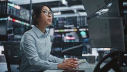 SKN | Asian Markets Trade Mixed as Nikkei Surges While Hong Kong and China Stocks Retreat