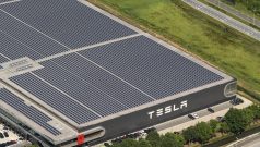 SKN | Tesla Ends Solar Roof After Years of Scaling Challenges — What Does It Mean for TSLA Stock?