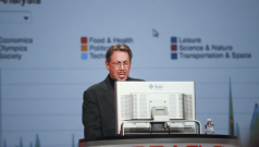SKN | Larry Ellison Cancels $7.5 Billion Oracle Stock Sale Plan Amid AI Spending Debate