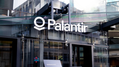 SKN | Palantir Wins $127 Million Army Contract as Michael Burry Warns Its Valuation Could Collapse