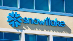 SKN | Snowflake Raises FY27 Revenue Outlook as AI Demand Accelerates Cloud Data Growth