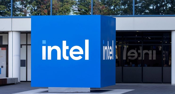 SKN | Is Intel’s 293% Rally Already Fully Reflected in Its Valuation?