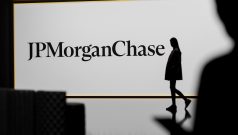 SKN | JPMorgan Sees Double-Digit Fee Growth as Petno Warns the Cycle Feels Too Good