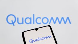 SKN | Qualcomm Launches 2nm Smartphone Chips: Could 30B-Parameter AI Redefine Mobile Computing?