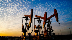 SKN | Exxon and Chevron Profit Beats Highlight the Surge in War-Driven Refining Margins