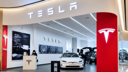 SKN | Tesla Stock Jumps 6% as Barclays Raises Price Target on Potential SpaceX Merger