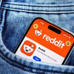 SKN | Reddit Shares Plunge 29% as Google’s AI Search Threatens Traffic and User Growth
