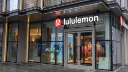 SKN | Lululemon Overhauls Leadership as Shares Fall 54% in 2026 Amid Growth Concerns